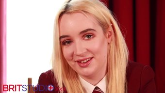 英国大学生lana ...