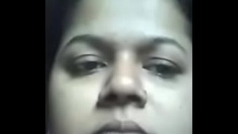 尝尝我的小穴,我一边帮你口撸管