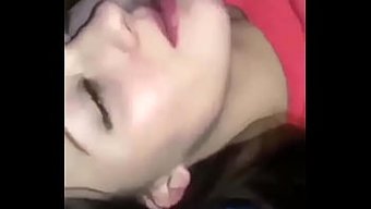 我的女友在家里口交