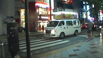 激烈的接吻导致阴道舔...