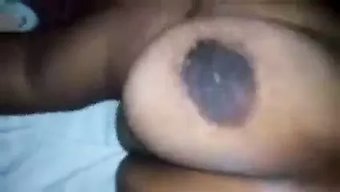 在斯里兰卡卧室里的感性邂逅