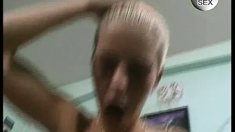 德国金发女郎在高清视...