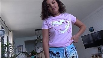 Ella Cruz的...