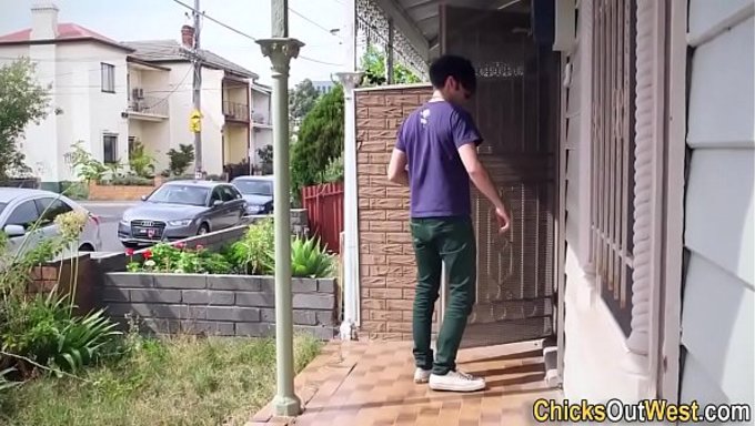 澳大利亚素人猛操自己毛茸茸的女友