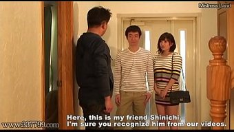 女主人掌控局面,让她...