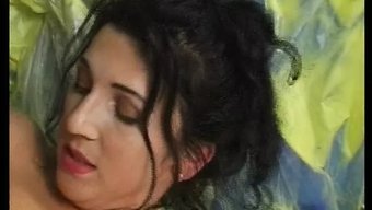 欧洲美女在激烈的性爱...