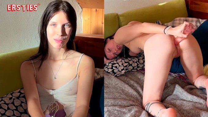 美丽的褐发美女用玩具进行独自肛交自慰冒险