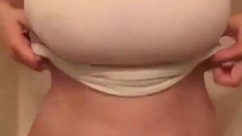 乳房爱好者团结起来:...
