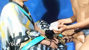 自然家庭主妇得到了清...