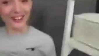 感性的女同性恋沉迷于群交