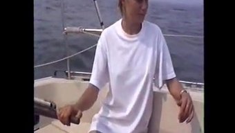 业余妻子crysta...