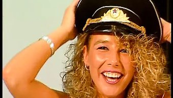 和一个兴奋的德国少女...