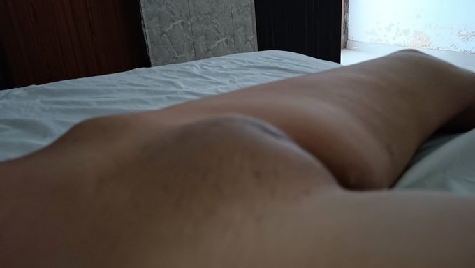 印度妻子被丈夫操得直跳