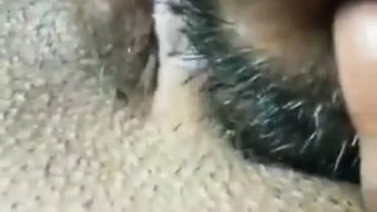 印度少女深喉并在感性...