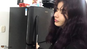 成熟的美熟女给继兄口...