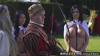 穿着丝袜的熟女在an...