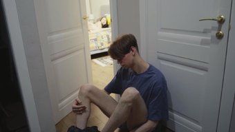与女友和她的情人的偷窥遭遇