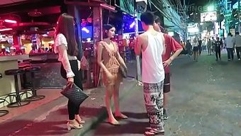 泰国少女和熟女在泰国...