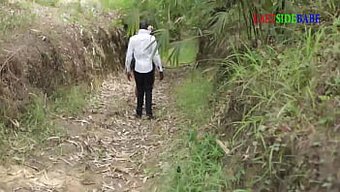 在我丈夫回家抓住我们...