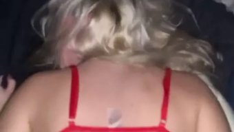 纹身金发少女在pov...