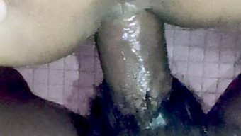 一个性感的阿拉伯宝贝...
