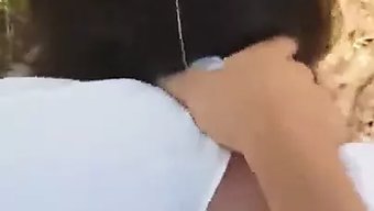 成熟和少女在铁杆视频...