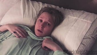 继父和少女女儿进行禁...