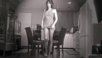 成熟的红发女郎sha...