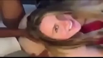 熟女妻子和黑人分享她的丈夫