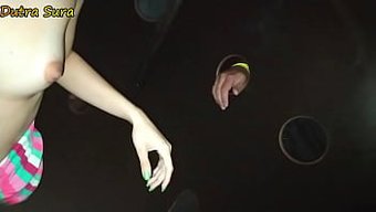 年轻的业余拉丁美女分...
