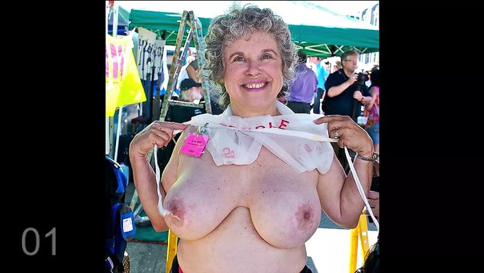 Grace King的巨大乳房对节拍的击打挑战