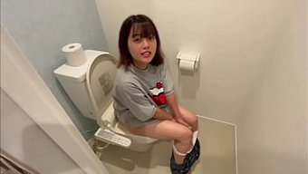 母亲和女儿因与朋友的...