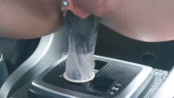 俄罗斯少女在被操时骑...