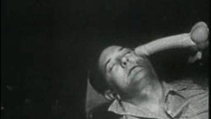 1950年代的色情片,经典黑人女孩穿着复古服装