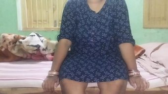 肌肉发达的印度女孩与...