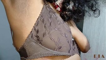 性感火辣的desi ...