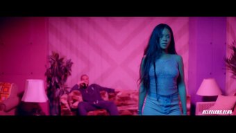 Rihanna在聚光...