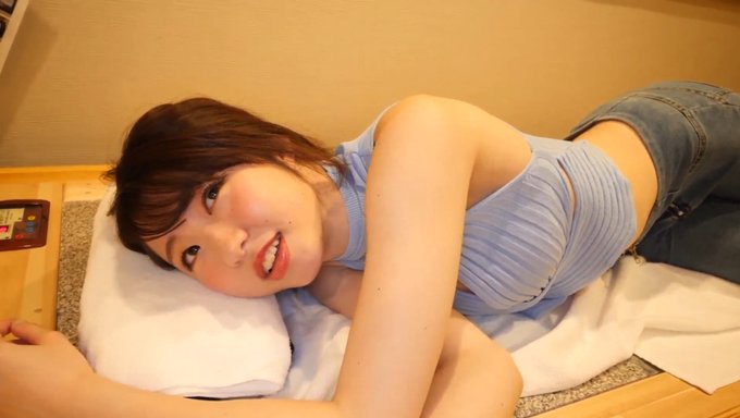 Arisa Nakano的业余口交技巧