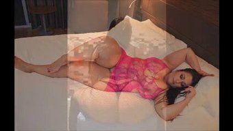 丰满的成熟女孩自慰