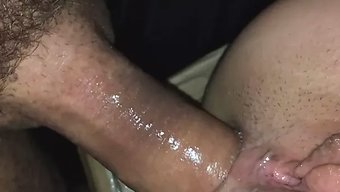 年轻的波兰女孩被熟练...