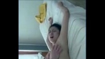 业余亚洲少女在摄像机前被操