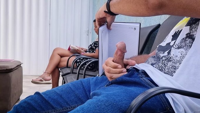 大鸡巴口交导致一次狂野而难忘的邂逅