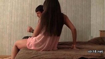 少女性爱女神享受粗暴的性爱