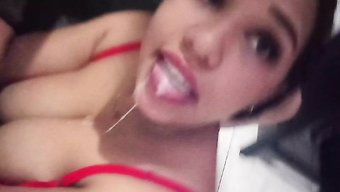 18岁的哥伦比亚美女...