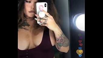 巨乳和大屁股的色情明...