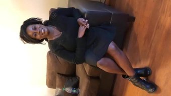 黑人美女在色情视频中