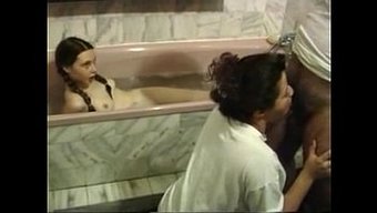 与爸爸一起在5357...