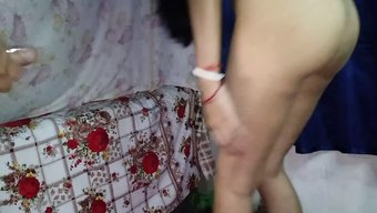 18岁的desi女孩...