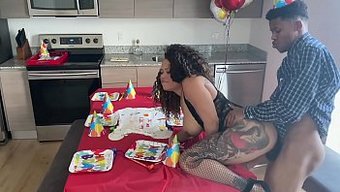 我的继母生日惊喜:一...