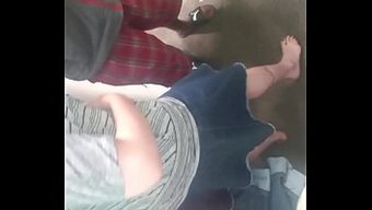 妻子的秘密约会在更衣...